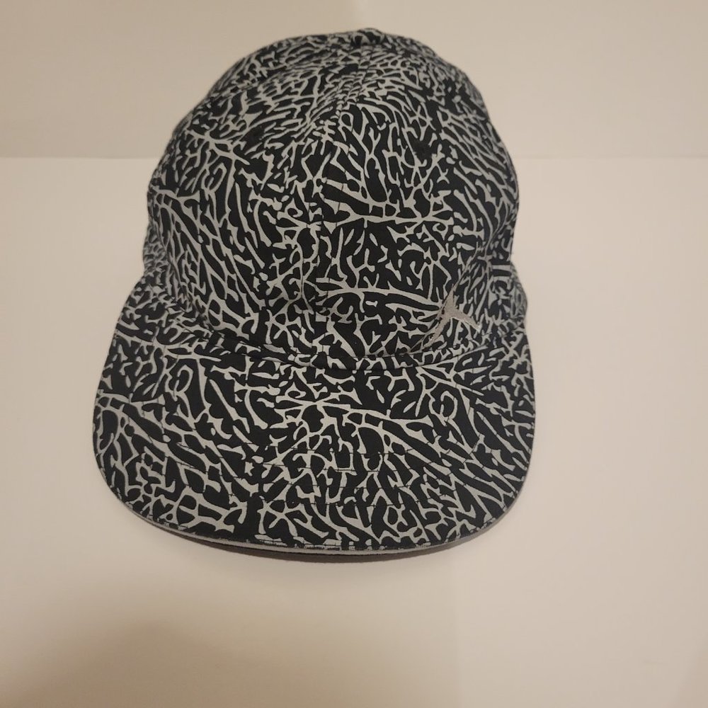 Vintage Air Jordan Basketball Size8/20 Fitted Hat Concrete Blk/Silver